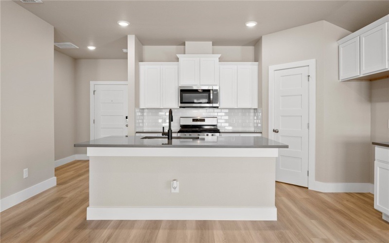 1009 St Croix Drive, Rockport, TX 78382, 4 Bedrooms Bedrooms, ,2 BathroomsBathrooms,Residential,For Sale,1009 St Croix Drive,0,471567