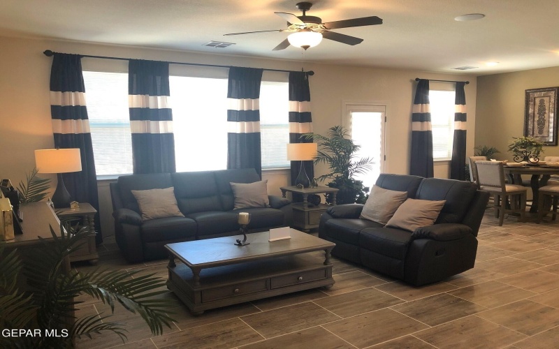 10705 Aaron Street, El Paso, TX 79924, 4 Bedrooms Bedrooms, ,1 BathroomBathrooms,Residential,For Sale,10705 Aaron Street,0,938123