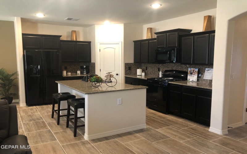 10705 Aaron Street, El Paso, TX 79924, 4 Bedrooms Bedrooms, ,1 BathroomBathrooms,Residential,For Sale,10705 Aaron Street,0,938123