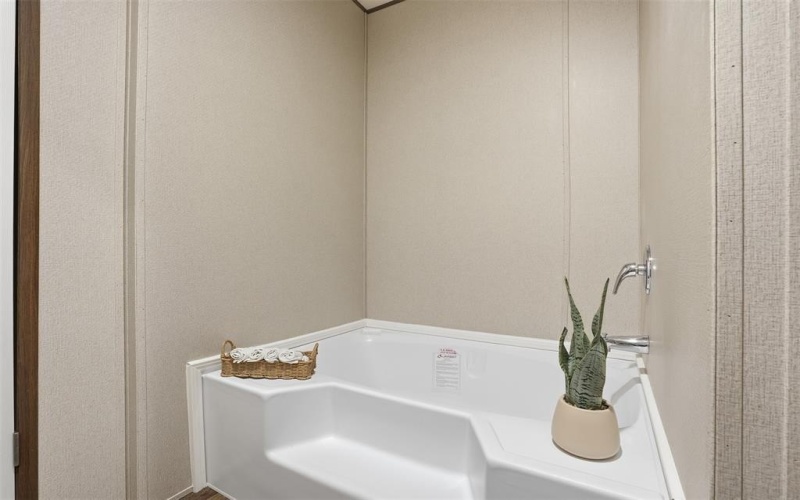 5813 County Road 912, Godley, TX 76044, 4 Bedrooms Bedrooms, ,2 BathroomsBathrooms,Residential,For Sale,5813 County Road 912,0,21158717