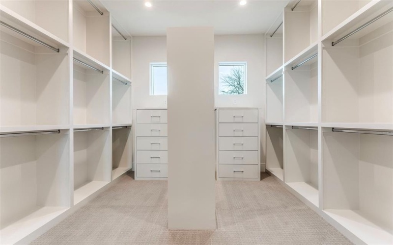 5501 Pershing Avenue, Fort Worth, TX 76107, 4 Habitaciones Habitaciones , ,3 BañosBaños,Residential,En Venta,5501 Pershing Avenue,0,21171454