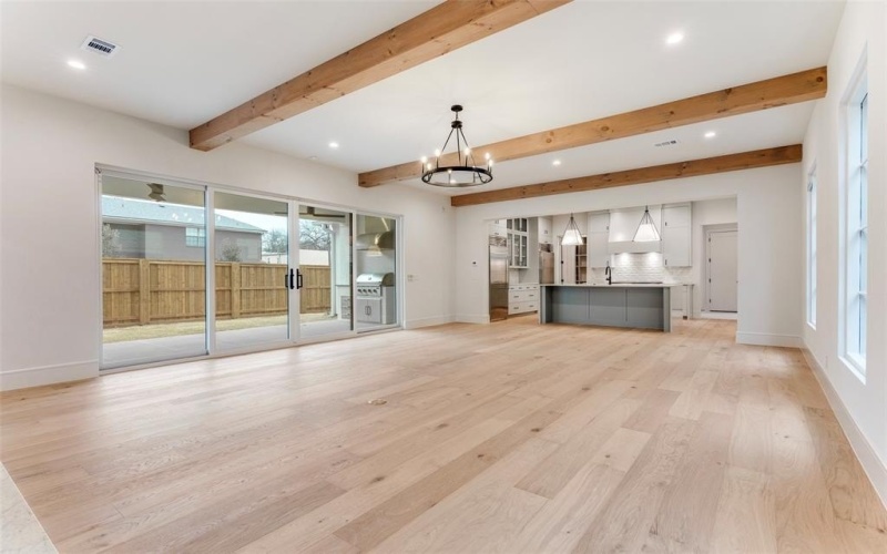 5501 Pershing Avenue, Fort Worth, TX 76107, 4 Habitaciones Habitaciones , ,3 BañosBaños,Residential,En Venta,5501 Pershing Avenue,0,21171454