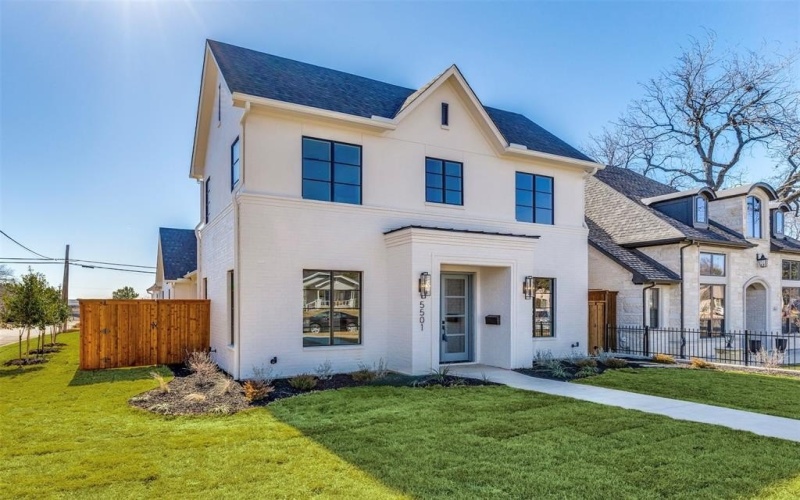 5501 Pershing Avenue, Fort Worth, TX 76107, 4 Habitaciones Habitaciones , ,3 BañosBaños,Residential,En Venta,5501 Pershing Avenue,0,21171454