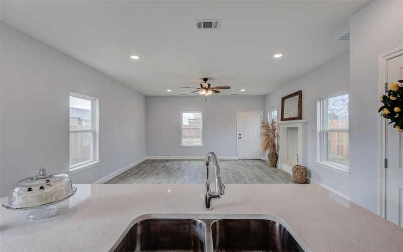 3101 Clinton Avenue #TX, Fort Worth, TX 76106, 3 Habitaciones Habitaciones , ,2 BañosBaños,Residential,En Venta,3101 Clinton Avenue,0,21174069