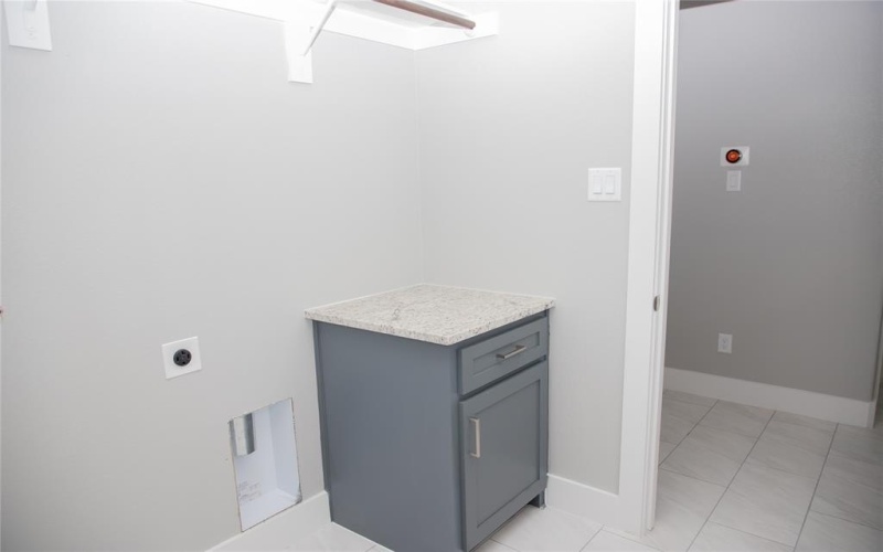 1527 Caldwell Avenue, Dallas, TX 75223, 3 Bedrooms Bedrooms, ,2 BathroomsBathrooms,Residential,For Sale,1527 Caldwell Avenue,0,21174837