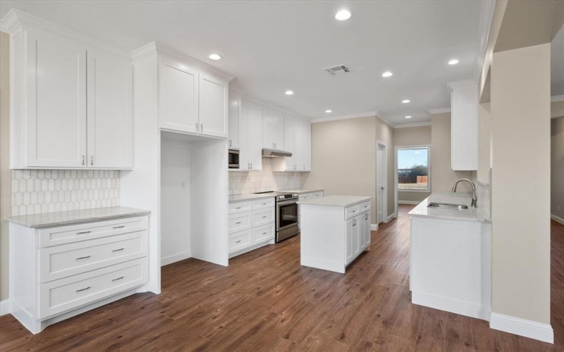 309 Fairway Parks Drive, Corsicana, TX 75110, 3 Bedrooms Bedrooms, ,2 BathroomsBathrooms,Residential,For Sale,309 Fairway Parks Drive,0,21175343