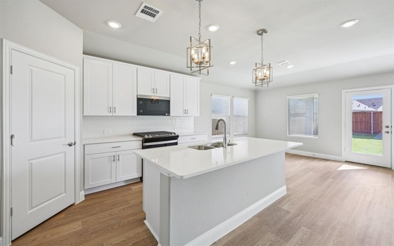 4006 Fork Drive, Farmersville, TX 75442, 4 Habitaciones Habitaciones , ,3 BañosBaños,Residential,En Venta,4006 Fork Drive,0,21176812