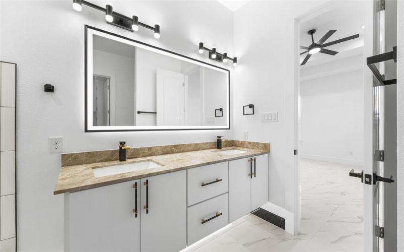 4107 Vineyard Drive, Dallas, TX 75212, 4 Bedrooms Bedrooms, ,2 BathroomsBathrooms,Residential,For Sale,4107 Vineyard Drive,0,21176938