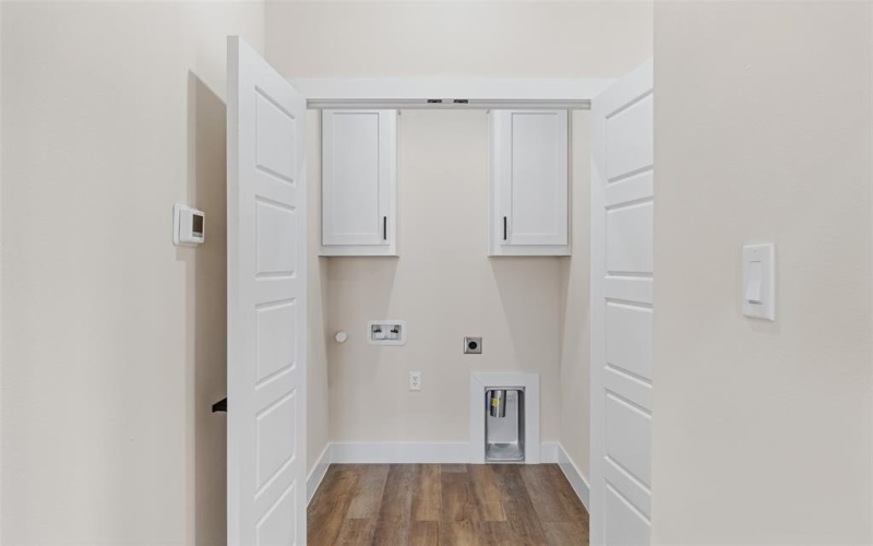 5847 Black Pine Circle, Granbury, TX 76048, 3 Bedrooms Bedrooms, ,2 BathroomsBathrooms,Residential,For Sale,5847 Black Pine Circle,0,21177058