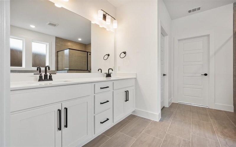 3526 Randall Terrace, Grand Prairie, TX 76065, 3 Bedrooms Bedrooms, ,2 BathroomsBathrooms,Residential,For Sale,3526 Randall Terrace,0,21177127