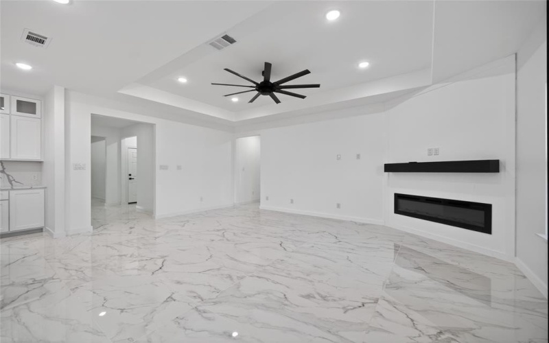 120 E Woodell Drive, Glenn Heights, TX 75154, 3 Bedrooms Bedrooms, ,2 BathroomsBathrooms,Residential,For Sale,120 E Woodell Drive,0,21177147