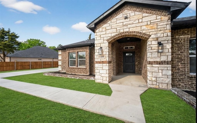 120 E Woodell Drive, Glenn Heights, TX 75154, 3 Bedrooms Bedrooms, ,2 BathroomsBathrooms,Residential,For Sale,120 E Woodell Drive,0,21177147