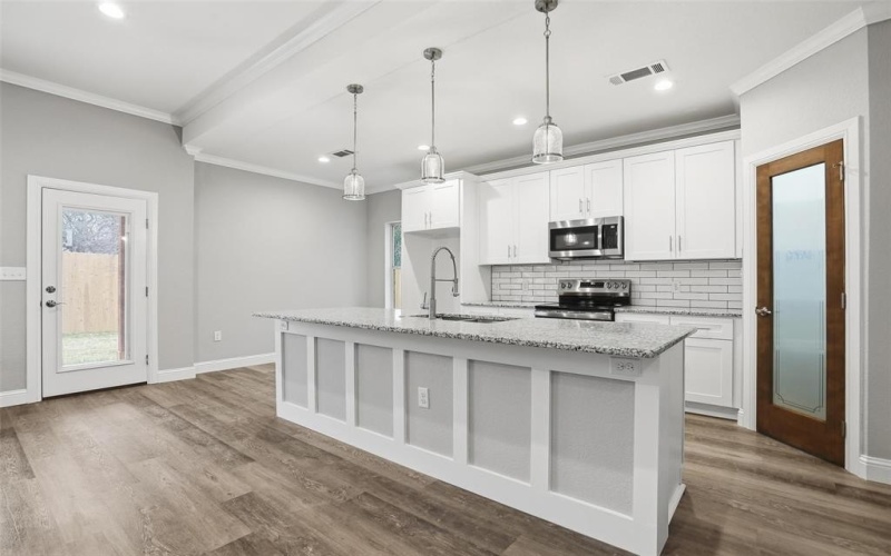 3611 Broken Bow Drive, Granbury, TX 76048, 3 Habitaciones Habitaciones , ,2 BañosBaños,Residential,En Venta,3611 Broken Bow Drive,0,21177345