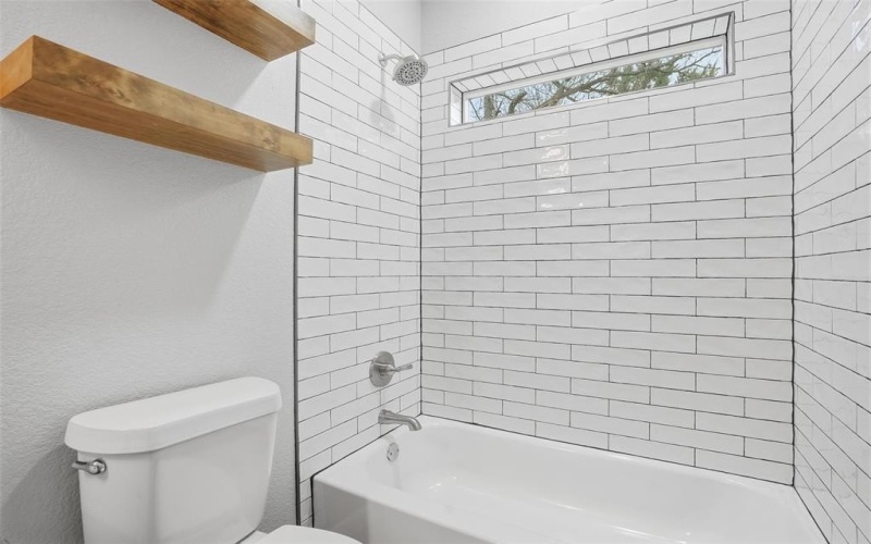 3611 Broken Bow Drive, Granbury, TX 76048, 3 Habitaciones Habitaciones , ,2 BañosBaños,Residential,En Venta,3611 Broken Bow Drive,0,21177345