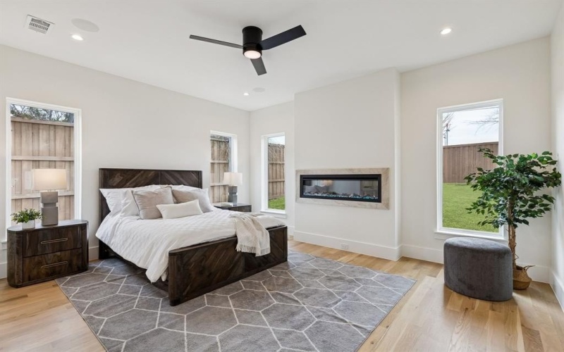 8749 Rexford Drive, Dallas, TX 75209, 4 Bedrooms Bedrooms, ,5 BathroomsBathrooms,Residential,For Sale,8749 Rexford Drive,0,21177564