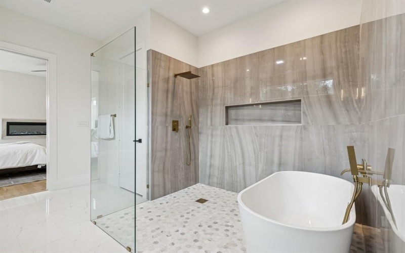 8749 Rexford Drive, Dallas, TX 75209, 4 Bedrooms Bedrooms, ,5 BathroomsBathrooms,Residential,For Sale,8749 Rexford Drive,0,21177564