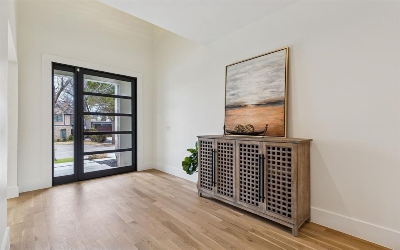 8749 Rexford Drive, Dallas, TX 75209, 4 Bedrooms Bedrooms, ,5 BathroomsBathrooms,Residential,For Sale,8749 Rexford Drive,0,21177564