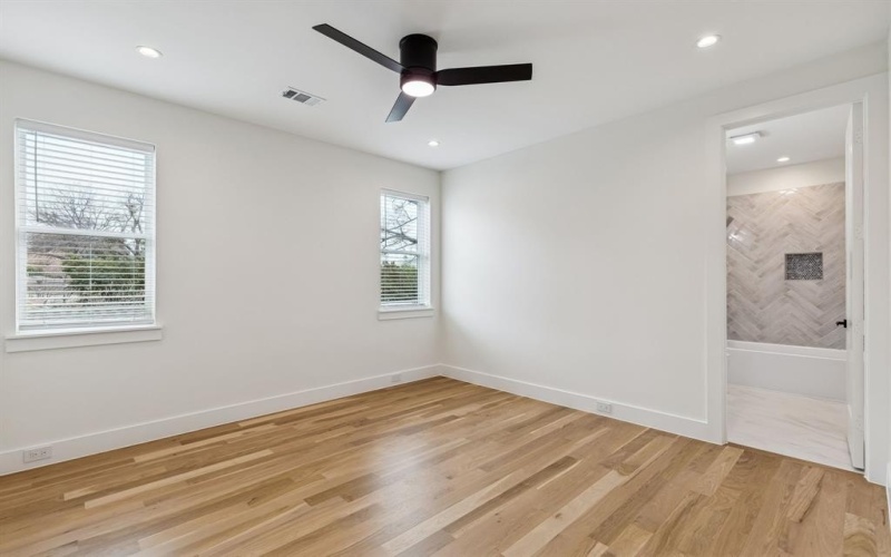 8749 Rexford Drive, Dallas, TX 75209, 4 Bedrooms Bedrooms, ,5 BathroomsBathrooms,Residential,For Sale,8749 Rexford Drive,0,21177564