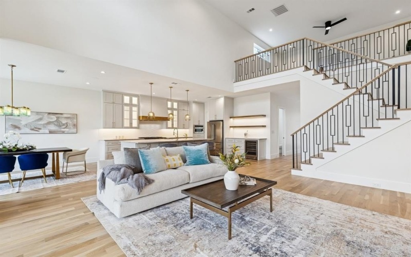 8749 Rexford Drive, Dallas, TX 75209, 4 Bedrooms Bedrooms, ,5 BathroomsBathrooms,Residential,For Sale,8749 Rexford Drive,0,21177564