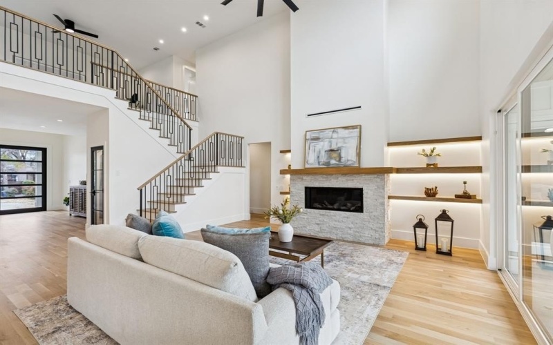 8749 Rexford Drive, Dallas, TX 75209, 4 Bedrooms Bedrooms, ,5 BathroomsBathrooms,Residential,For Sale,8749 Rexford Drive,0,21177564