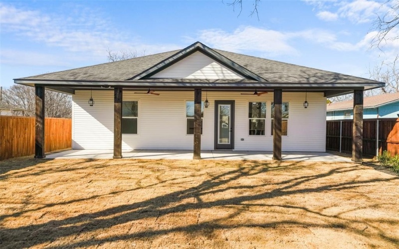 4132 Esmalda Street, Dallas, TX 75212, 4 Bedrooms Bedrooms, ,2 BathroomsBathrooms,Residential,For Sale,4132 Esmalda Street,0,21177931