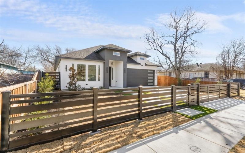 4132 Esmalda Street, Dallas, TX 75212, 4 Bedrooms Bedrooms, ,2 BathroomsBathrooms,Residential,For Sale,4132 Esmalda Street,0,21177931