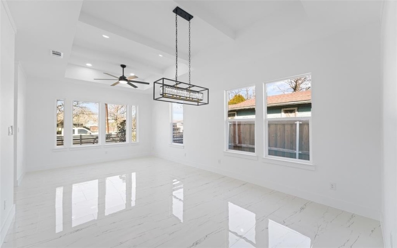 4132 Esmalda Street, Dallas, TX 75212, 4 Bedrooms Bedrooms, ,2 BathroomsBathrooms,Residential,For Sale,4132 Esmalda Street,0,21177931