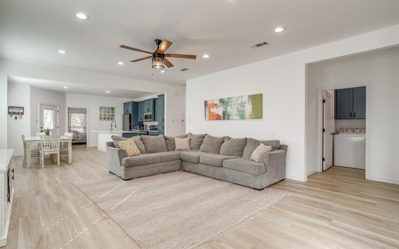 3815 Silver Creek Court, Granbury, TX 76048, 3 Bedrooms Bedrooms, ,2 BathroomsBathrooms,Residential,For Sale,3815 Silver Creek Court,0,21178180