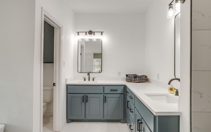 3815 Silver Creek Court, Granbury, TX 76048, 3 Bedrooms Bedrooms, ,2 BathroomsBathrooms,Residential,For Sale,3815 Silver Creek Court,0,21178180