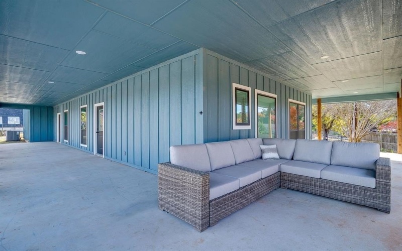 3815 Silver Creek Court, Granbury, TX 76048, 3 Bedrooms Bedrooms, ,2 BathroomsBathrooms,Residential,For Sale,3815 Silver Creek Court,0,21178180