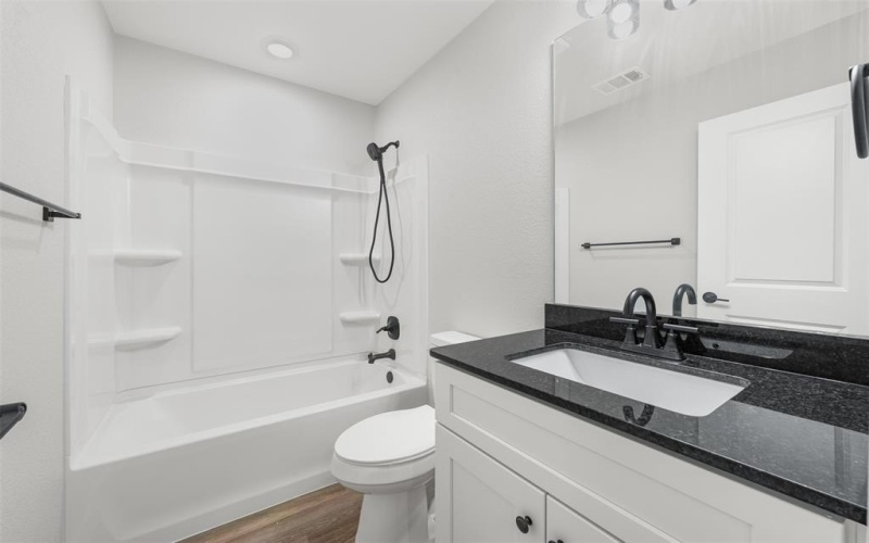 1509 N 11th Street #A & B, Waco, TX 76707, 6 Bedrooms Bedrooms, ,5 BathroomsBathrooms,Residential Multi Family,For Sale,1509 N 11th Street,0,21178385