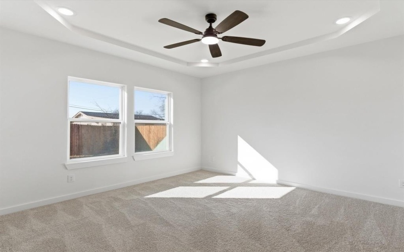 1004 E Hickory Street, Kaufman, TX 75142, 3 Bedrooms Bedrooms, ,2 BathroomsBathrooms,Residential,For Sale,1004 E Hickory Street,0,21178532