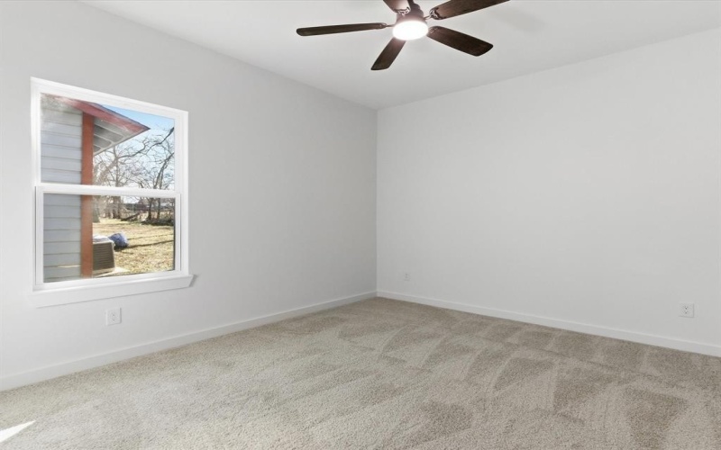 1004 E Hickory Street, Kaufman, TX 75142, 3 Bedrooms Bedrooms, ,2 BathroomsBathrooms,Residential,For Sale,1004 E Hickory Street,0,21178532