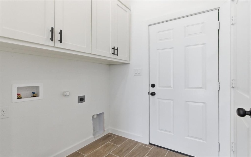 1004 E Hickory Street, Kaufman, TX 75142, 3 Bedrooms Bedrooms, ,2 BathroomsBathrooms,Residential,For Sale,1004 E Hickory Street,0,21178532