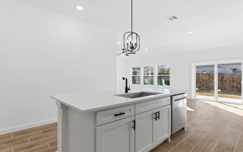 1004 E Hickory Street, Kaufman, TX 75142, 3 Bedrooms Bedrooms, ,2 BathroomsBathrooms,Residential,For Sale,1004 E Hickory Street,0,21178532