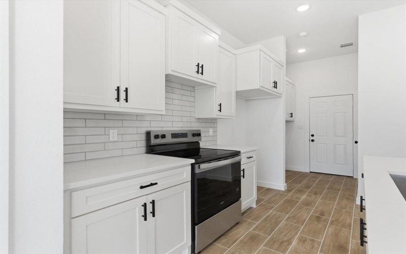 1004 E Hickory Street, Kaufman, TX 75142, 3 Bedrooms Bedrooms, ,2 BathroomsBathrooms,Residential,For Sale,1004 E Hickory Street,0,21178532