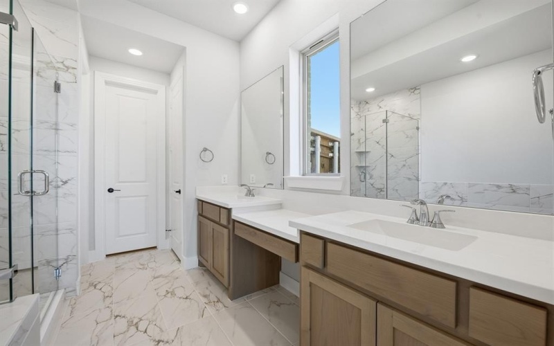 9022 Wildberry Road, Oak Point, TX 75068, 4 Habitaciones Habitaciones , ,3 BañosBaños,Residential,En Venta,9022 Wildberry Road,0,21178601