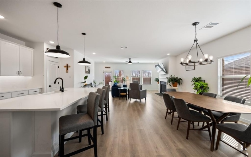 2233 Maple Ridge Drive, Van Alstyne, TX 75495, 5 Habitaciones Habitaciones , ,3 BañosBaños,Residential,En Venta,2233 Maple Ridge Drive,0,21178700