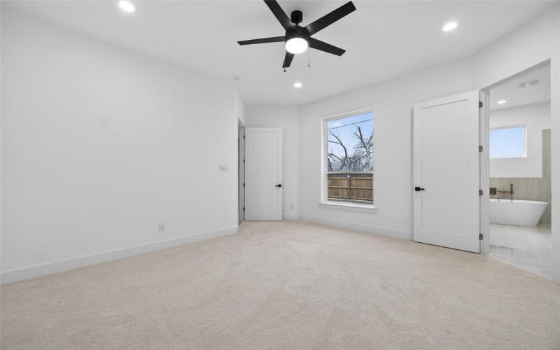 3734 Queenswood, Garland, TX 75040, 4 Bedrooms Bedrooms, ,3 BathroomsBathrooms,Residential,For Sale,3734 Queenswood,0,21178917