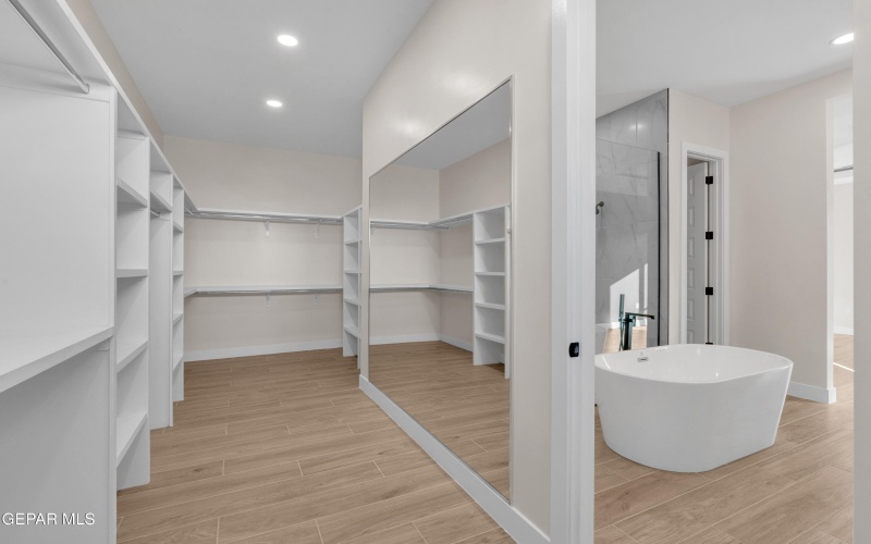 2701 BRADY Place, El Paso, TX 79935, 4 Bedrooms Bedrooms, ,3 BathroomsBathrooms,Residential,For Sale,2701 BRADY Place,0,938153