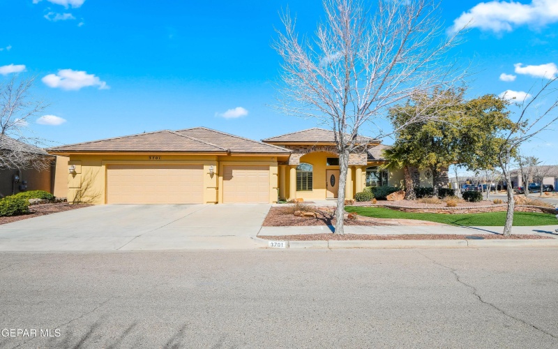 3701 TIERRA CHISUM Drive, El Paso, TX 79938, 4 Bedrooms Bedrooms, ,2 BathroomsBathrooms,Residential,For Sale,3701 TIERRA CHISUM Drive,0,938172