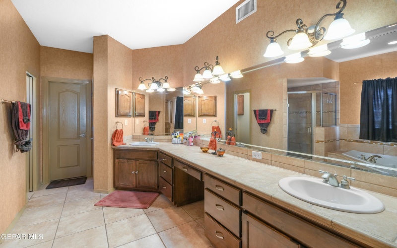 3701 TIERRA CHISUM Drive, El Paso, TX 79938, 4 Bedrooms Bedrooms, ,2 BathroomsBathrooms,Residential,For Sale,3701 TIERRA CHISUM Drive,0,938172