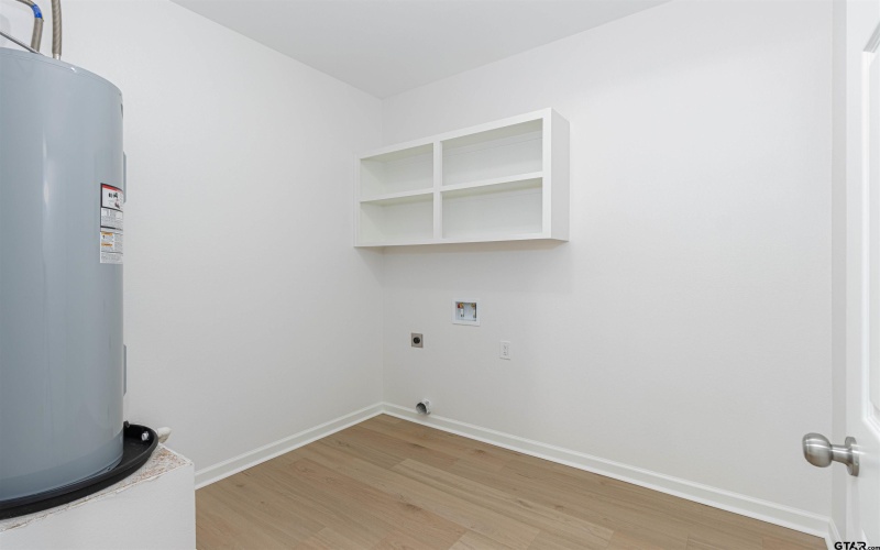 240 Elm St, Winona, TX 75792, 3 Bedrooms Bedrooms, ,2 BathroomsBathrooms,Residential,For Sale,240 Elm St,0,26002077