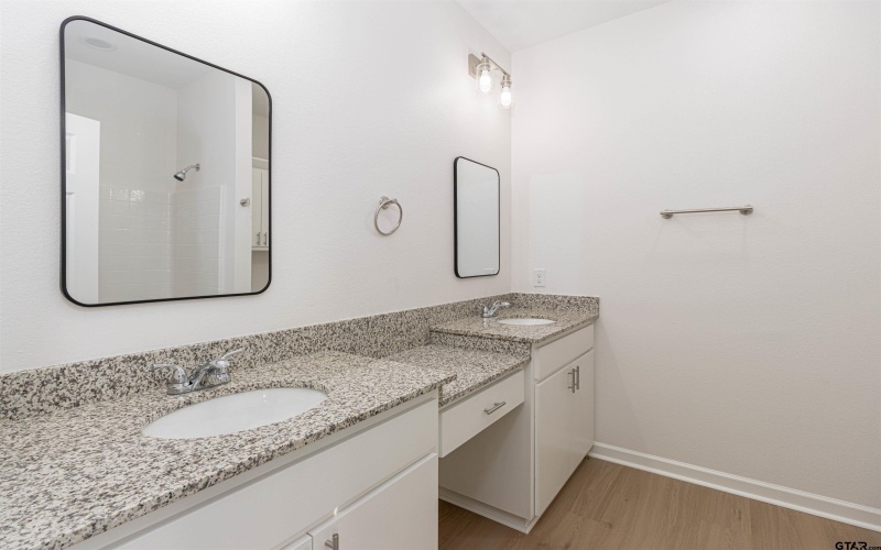 240 Elm St, Winona, TX 75792, 3 Bedrooms Bedrooms, ,2 BathroomsBathrooms,Residential,For Sale,240 Elm St,0,26002077