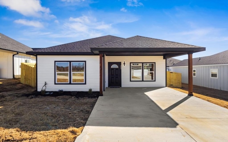 303 Paschall Blvd, Mabank, TX 75147, 3 Bedrooms Bedrooms, ,2 BathroomsBathrooms,Residential,For Sale,303 Paschall Blvd,0,112330