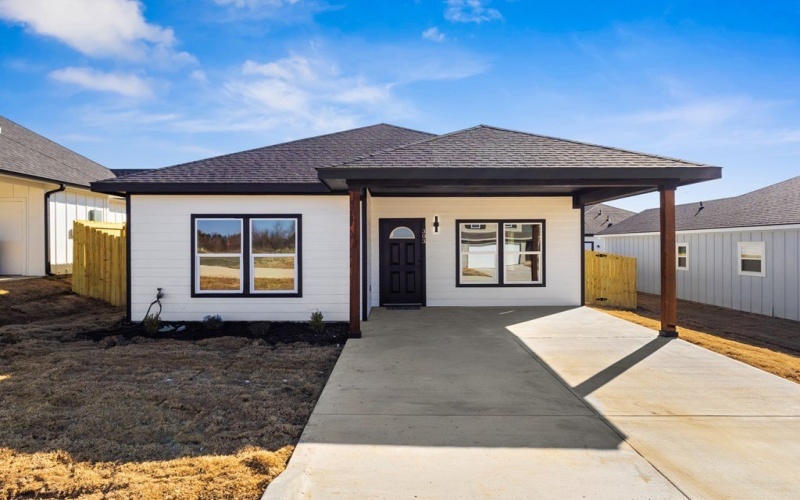 304 Rike, Mabank, TX 75147, 3 Bedrooms Bedrooms, ,2 BathroomsBathrooms,Residential,For Sale,304 Rike,0,112331