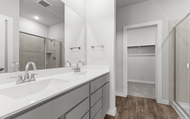 9915 Chavaneaux Lndg, San Antonio, TX 78221, 4 Bedrooms Bedrooms, ,2 BathroomsBathrooms,Residential,For Sale,9915 Chavaneaux Lndg,0,1939293