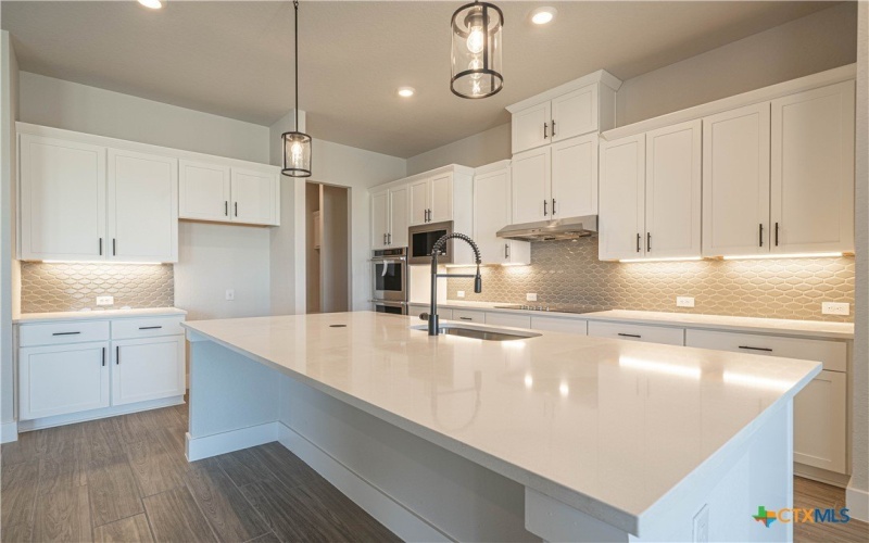 254 Firewheel Lp, Floresville, TX 78114, 4 Habitaciones Habitaciones , ,3 BañosBaños,Residential,En Venta,254 Firewheel Lp,0,603281