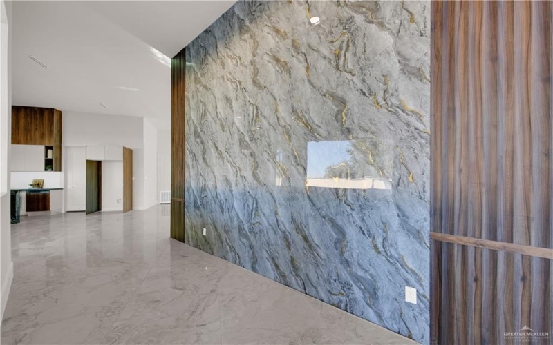 4314 S M Street, McAllen, TX 78503, 4 Habitaciones Habitaciones , ,5 BañosBaños,Residential,En Venta,4314 S M Street,0,494326