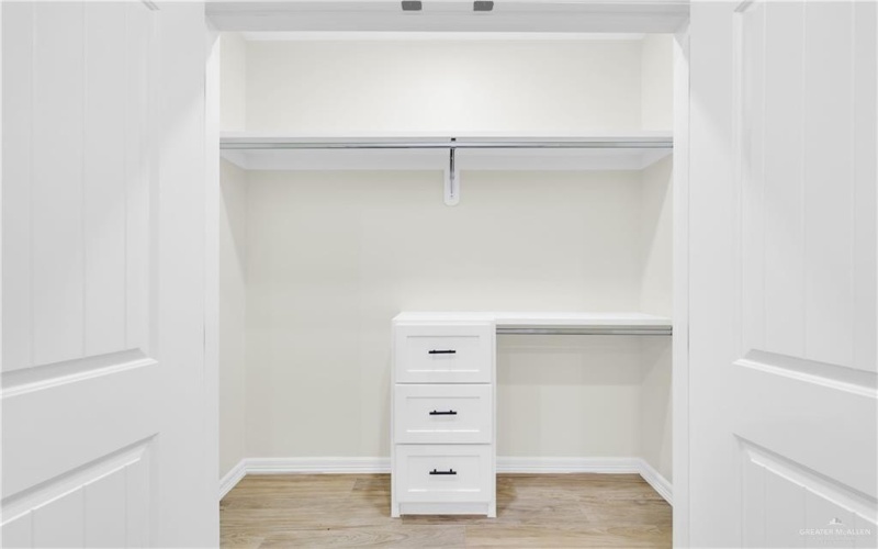 140 Willow Circle, Harlingen, TX 78552, 3 Bedrooms Bedrooms, ,2 BathroomsBathrooms,Residential,For Sale,140 Willow Circle,0,494740